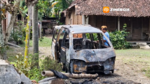Mobil Espas Tiba-Tiba Terbakar di Ponorogo, Pemilik Luka Bakar Saat Berusaha Padamkan Api