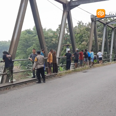 Motor dan Sandal Ditemukan di Jembatan, Pelajar SMK di Magetan Diduga Tercebur Sungai