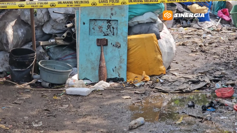 Warga Kaibon Digemparkan Temuan Mortir di Gudang Rongsokan