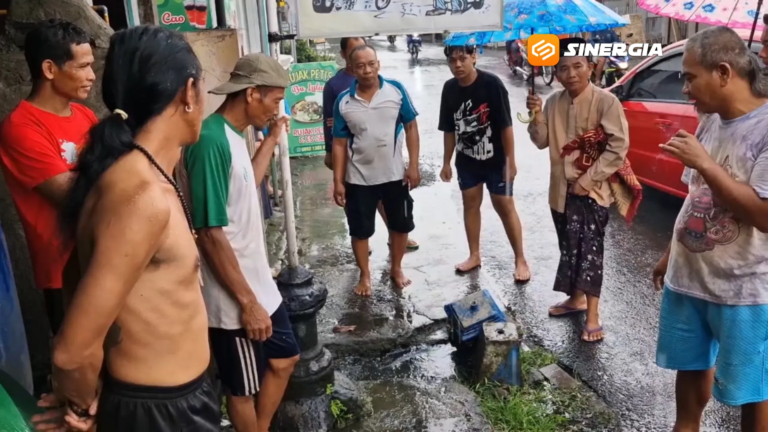 Lolos Dari Pengawasan, Anak Empat Tahun di Ponorogo Terperosok Selokan Saat Hujan Deras