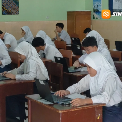 Dindik Jatim Apresiasi TKA SMP Kota Madiun Fasilitas Laptop & Chromebook Lengkap, Pelaksanaan Lebih Efektif