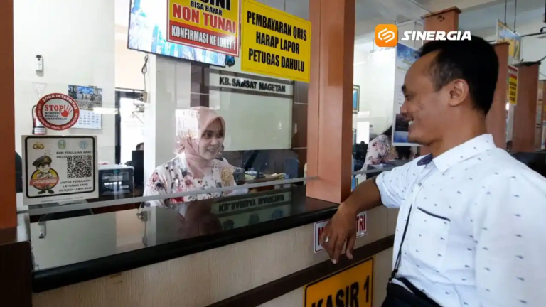 Semangat Hari Kartini, Pelayanan Samsat Magetan Tampil Berbeda namun Tetap Prima