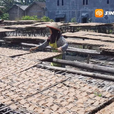 Terjepit Harga Minyak Goreng, Pengrajin Lempeng Magetan Kurangi Isi dan Naikkan Harga Demi Bertahan