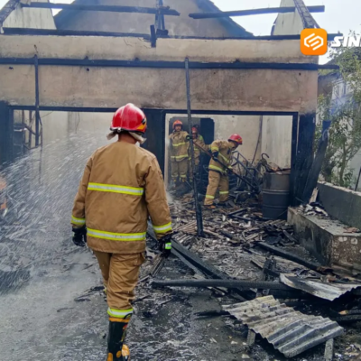 Si Jago Merah Lahap Toko Oli di Madiun, Kerugian Tembus Rp100 Juta