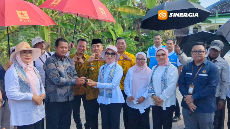 Ratusan Keluarga di Madiun Dapat Listrik Gratis, Terima Bantuan Program BPBL dari Kementerian ESDM