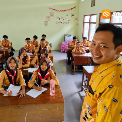 Mengabdi Tanpa Pengakuan, Ribuan Guru Honorer Ponorogo Menantikan Dapodik