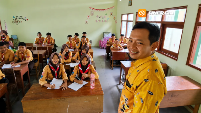 Mengabdi Tanpa Pengakuan, Ribuan Guru Honorer Ponorogo Menantikan Dapodik