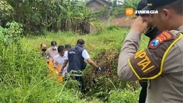 Mayat Perempuan Misterius Ditemukan di Semak – Semak Area Pemakaman