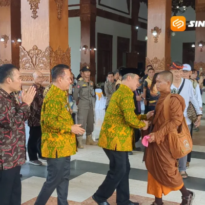 Jalan Kaki Ribuan Kilometer Demi Perdamaian, 57 Bhikkhu ASEAN Singgah di Madiun