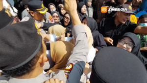 Eksekusi TK Masyitoh Diwarnai Kericuhan, Protes Guru dan Wali Murid