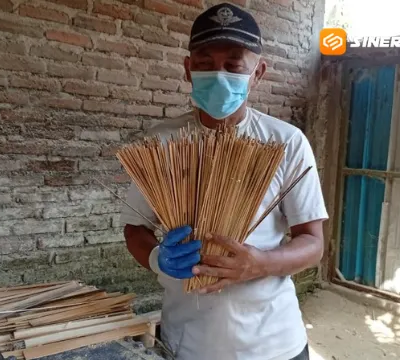 Momen Idul Adha Jadi Berkah Bagi Perajin Tusul Sate Madiun