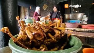 Resep Turun Temurun, Ayam Panggang Kayu Bakar 30 Tahun di Ponorogo Jadi Buruan Pelanggan
