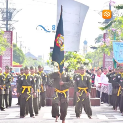 Pencak Silat Militer Curi Perhatian di Kirab Budaya Pencak Silat Kota Madiun