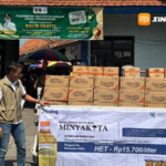 Bulog Madiun Perketat Pengawasan MinyaKita, Pedagang Diingatkan Tak Jual di Atas HET