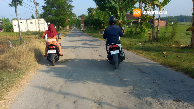 Proyek Jembatan Klir, Dinas PUPR Siapkan Anggaran Rp. 2 Milyar Rekonstruksi Jalan Masuk Ke Desa Klumutan