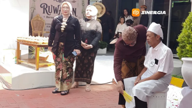 Ruwatan Massal di RRI Madiun, Puluhan Peserta Ikuti Tradisi Memohon Keselamatan
