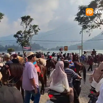 Wisatawan Serbu Telaga Sarangan, Kunjungan Tembus 12 Ribu Orang dalam Sehari