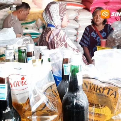 Meski Bulog Salurkan 18 Ribu Liter Per Pekan, Minyakita di Pasar Sayur Magetan Diharga Rp. 21 Ribu Per Liter