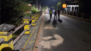 Tabrak Bak Truk dari Arah Berlawanan, Pemotor di Madiun Tewas