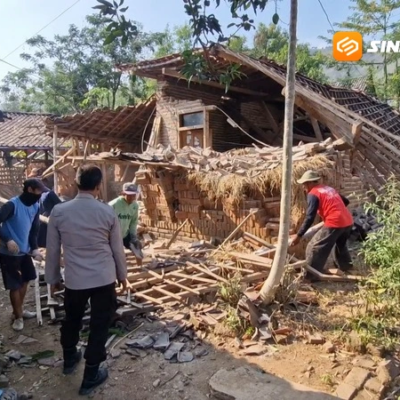 Rumah Janda di Ponorogo Roboh Saat Cuaca Cerah, Warga Soroti Aktivitas Tambang Berjarak 30 Meter