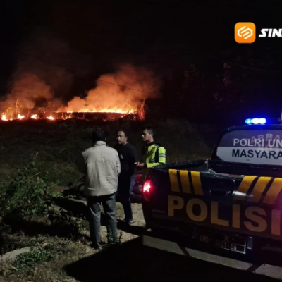 Diduga Ulah Orang Tak Bertanggung Jawab, Lahan Tebu Seluas 2 Hektare di Plunturan Ponorogo Terbakar