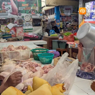 Harga Daging Ayam Naik hingga Rp40 Ribu per Kg, Pedagang Magetan Kehilangan Separuh Penjualan