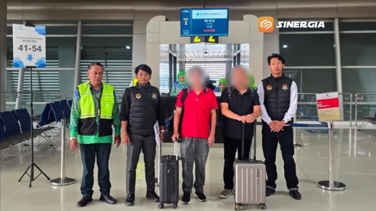 Jadi Mandor Proyek Tanpa Izin, Dua WNA China Dideportasi Imigrasi Madiun