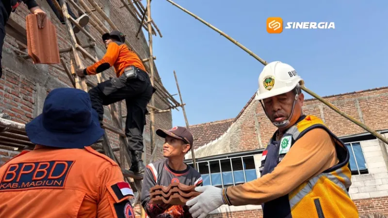 Bupati dan Wakil Bupati Madiun Kompak Das Des Rehab RTLH Warga Desa Sidomulyo Sawahan