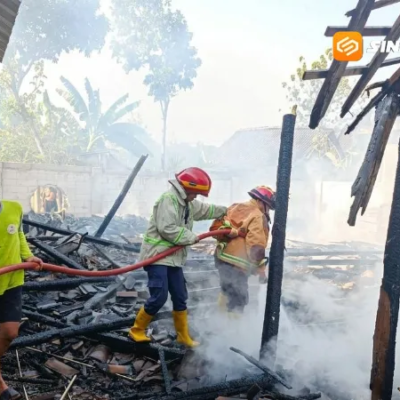 Bara Dapur Picu Kebakaran Rumah di Saradan Madiun, Dua Kambing Ikut Terbakar!