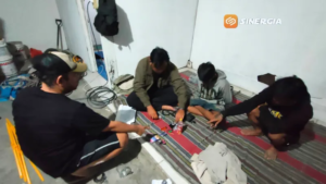 Polres Madiun Gerebek Rumah Kontrakan Yang Disinyalir Sebagai Sarang Konsumsi Narkotika di Bajulan