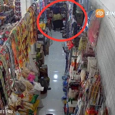 Terekam CCTV Dua Kali Curi Sembako di Toko Magetan, Begini Cara Pelaku Perempuan Sembunyikan Tepung dan Gula